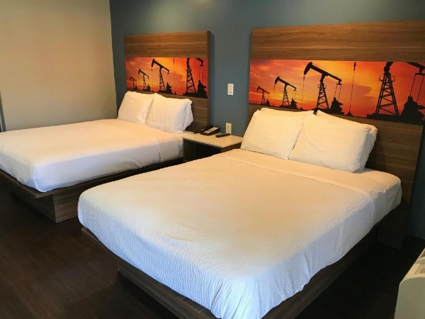 Hyland Motel Brea image 25